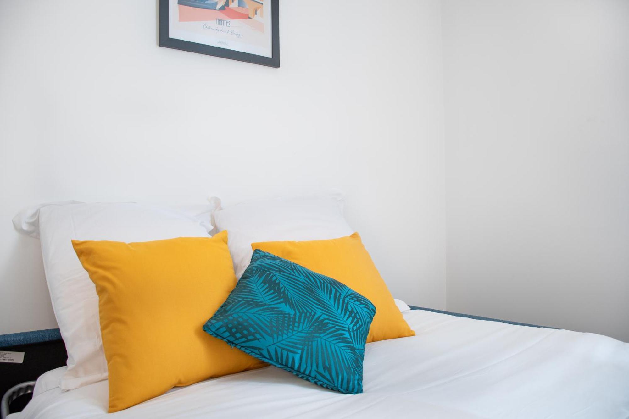 L'Appartement Des Ducs Avec Baignoire Double Nantes Extérieur photo