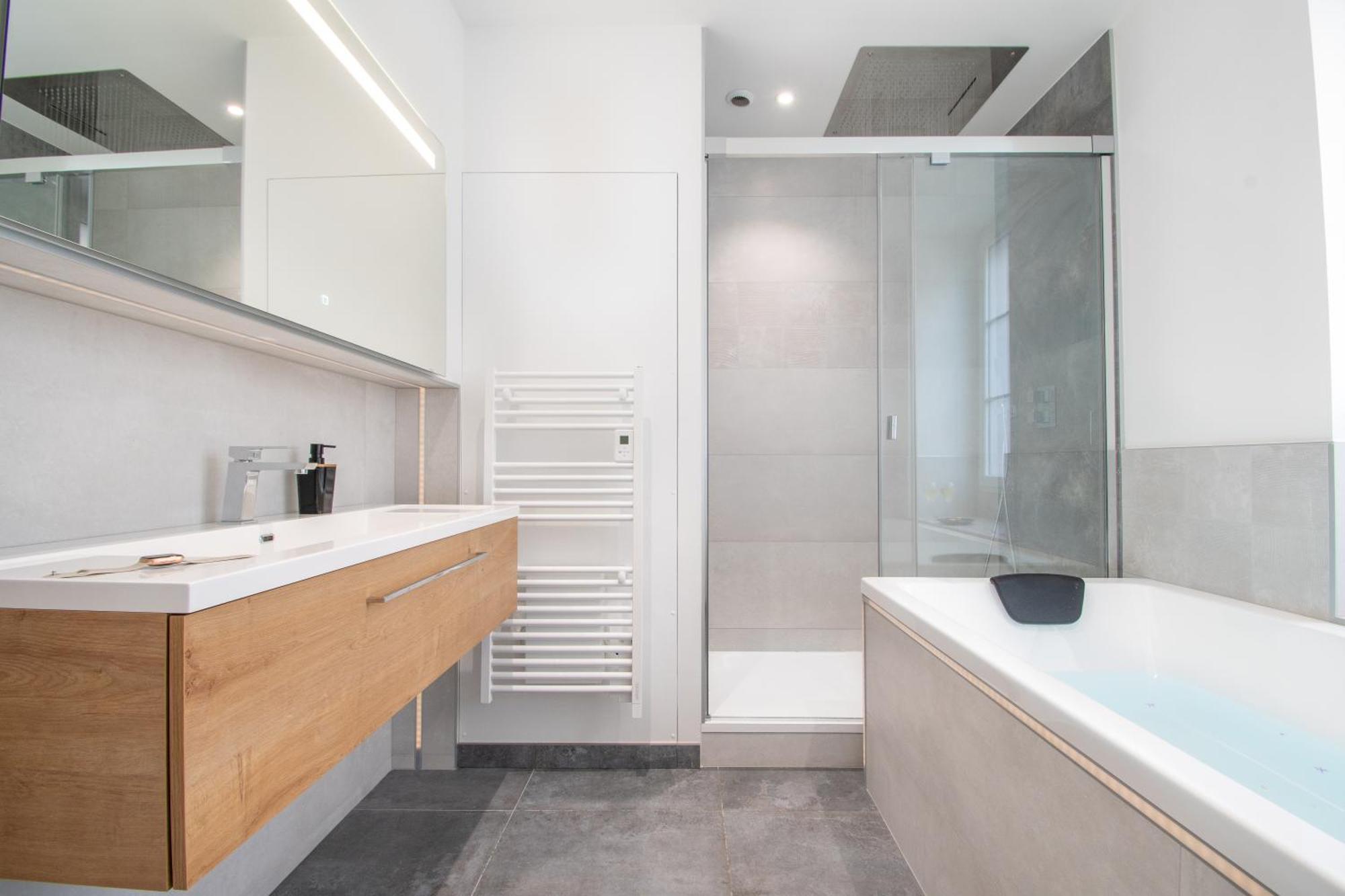 L'Appartement Des Ducs Avec Baignoire Double Nantes Extérieur photo